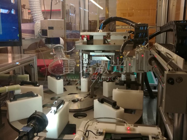 检测+激光打标工作站