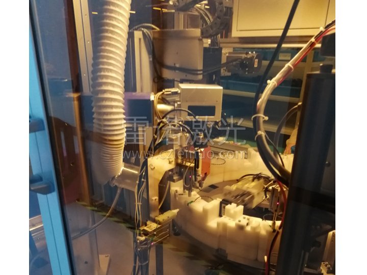 检测+激光打标工作站